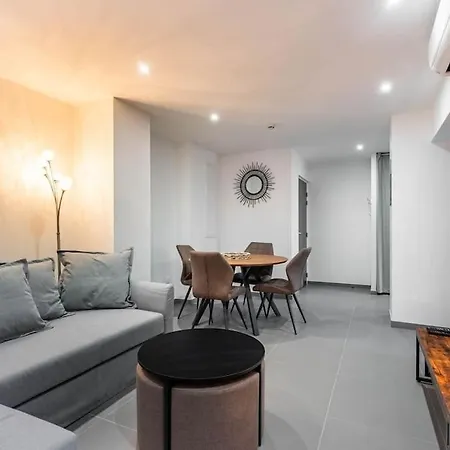 Lägenhet Le Prouve * Parking Prive Inclus Nancy