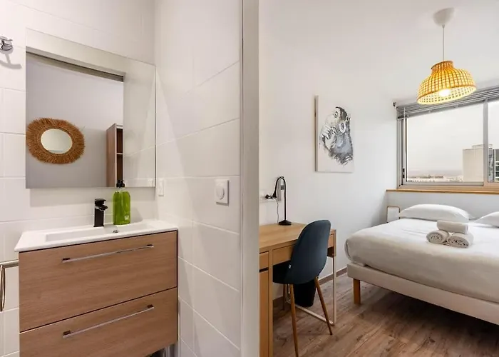 Le Prouve * Parking Prive Inclus